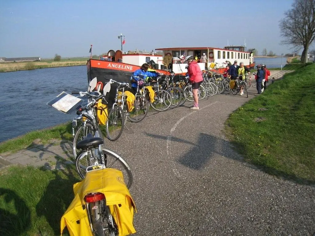 Hotelboat Angeline Amsterdam 0*,  Holandia